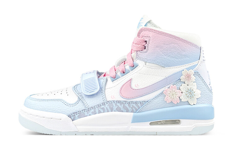 

Женские баскетбольные кроссовки Jordan Legacy 312 Vintage, White