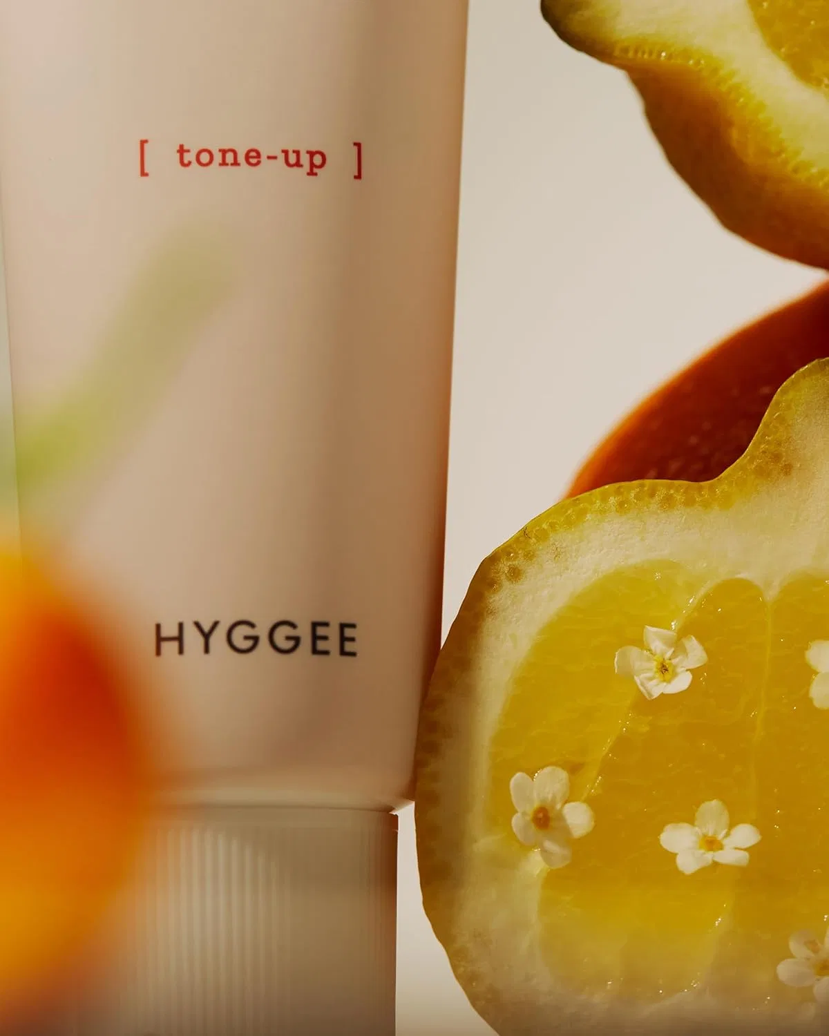 Солнцезащитный крем Fresh Vegan Tone Up Sun Cream HYGGEE 50 мл — фото 3