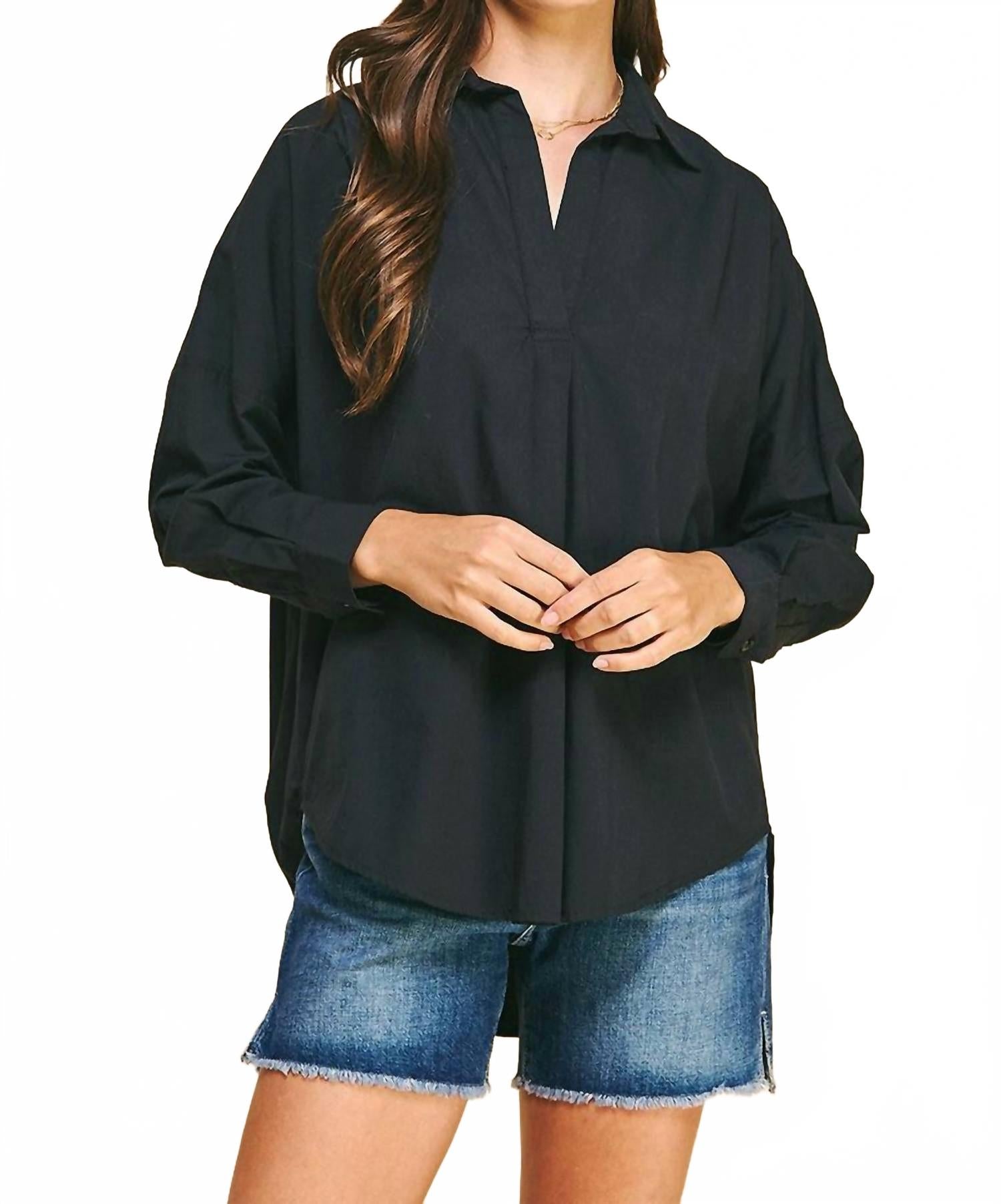 

Черная блузка с отложным воротником и спущенным плечом PINCH