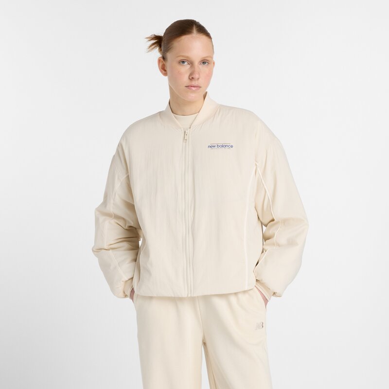 

Куртка переосмысленная тканая куртка-бомбер New Balance, цвет linen (wj53500lin)