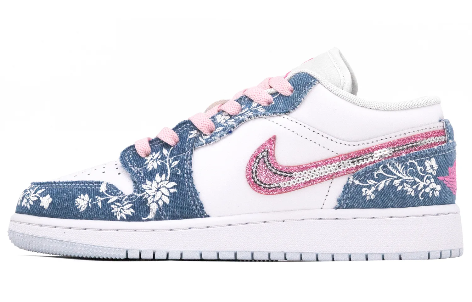 Кроссовки Air 1 Sparkling Floral Denim с противоскользящей и износостойкой подошвой Jordan, светло-синий