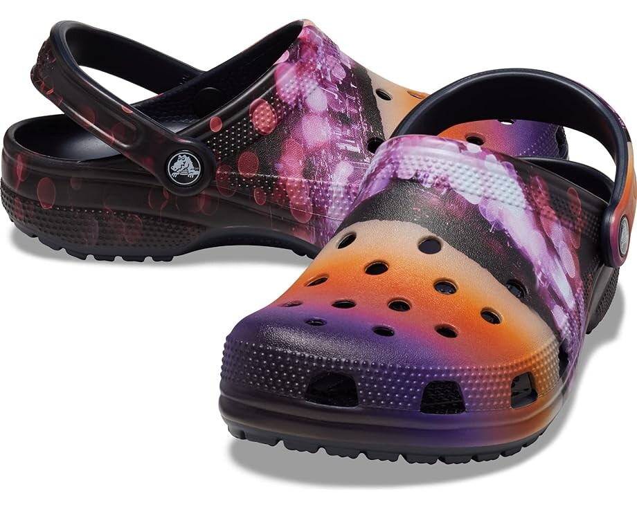 Сабо Crocs Classic Clog - Seasonal Graphic, цвет Deep Navy/Meta Space