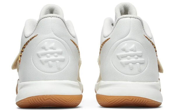 Кроссовки Nike Kyrie Flytrap 3 EP 'White Metallic Gold', белый — фото 3