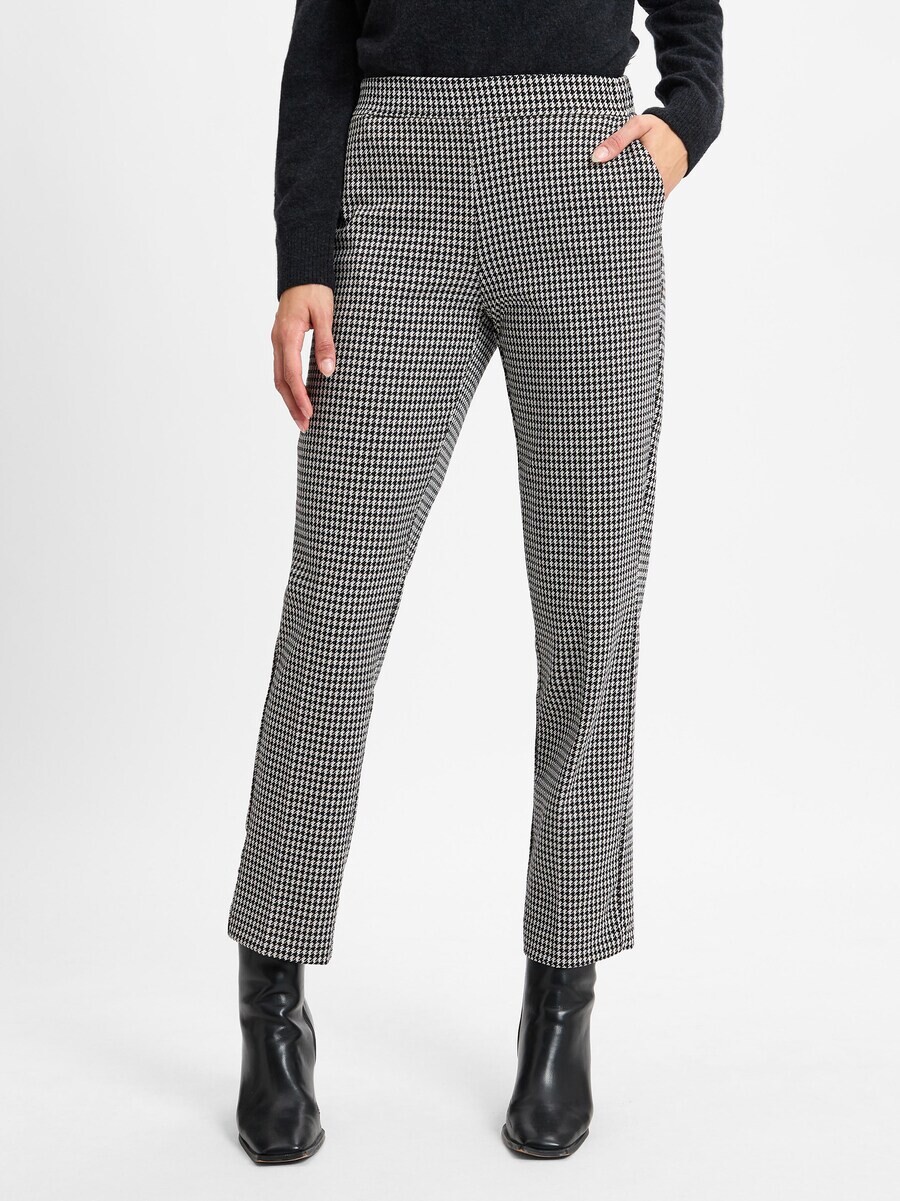 

Брюки MORE & MORE Slim fit Pleated Pants, черный