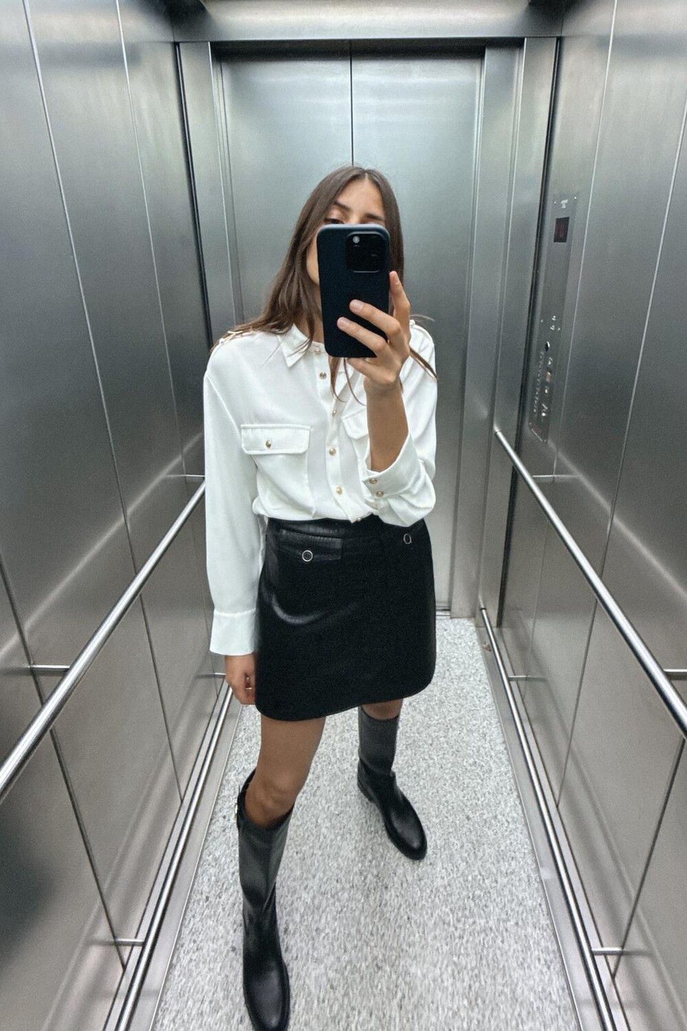 

Мини-юбка из искусственной кожи ZARA, черный