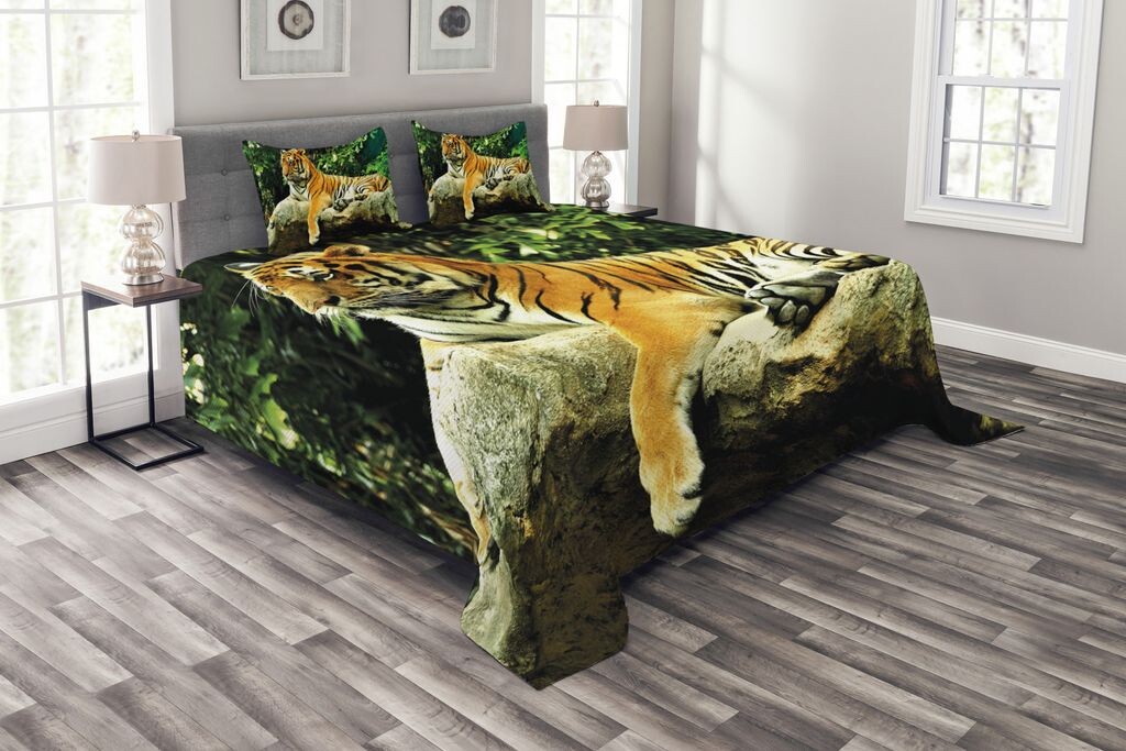 

ABAKUHAUS Комплект покрывала Tiger, Большой кот отдыхает в лесу, комплект с моющимися наволочками, для односпальных кроватей 220 x 220 см, разноцветный