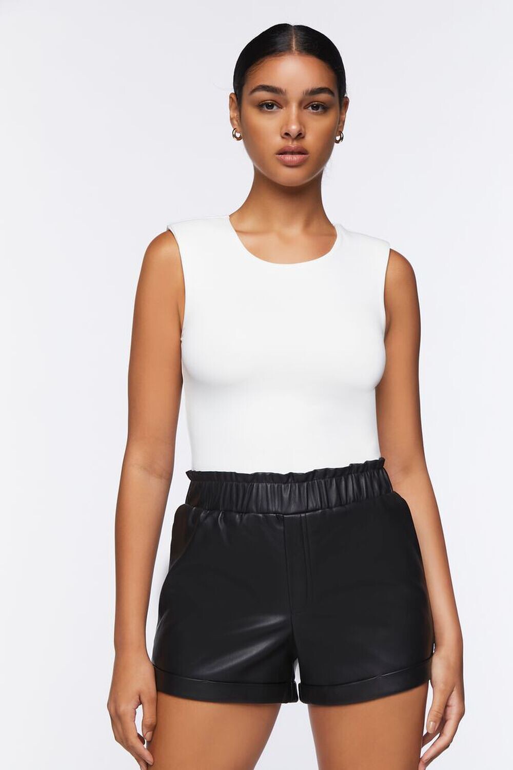 

Шорты из искусственной кожи с высокой талией Forever 21, черный