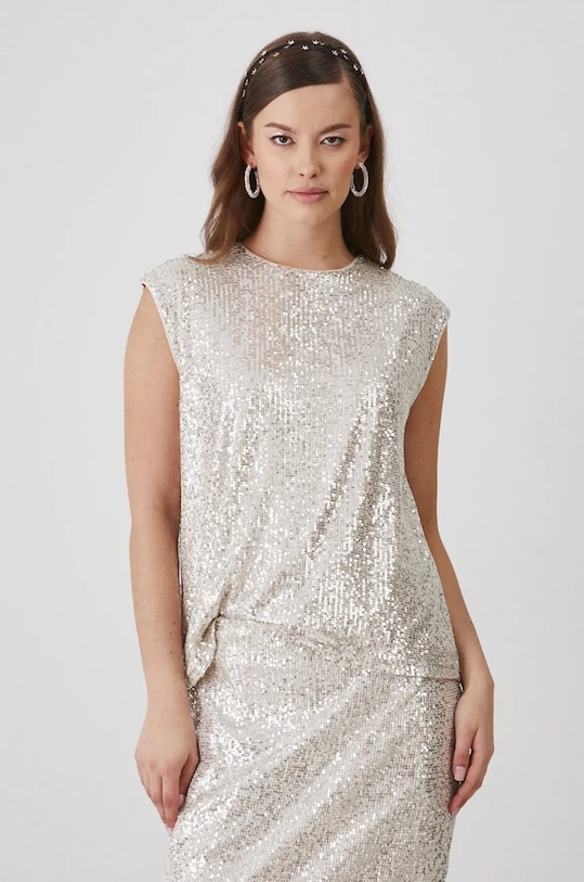 

Топ Medicine, бежевый