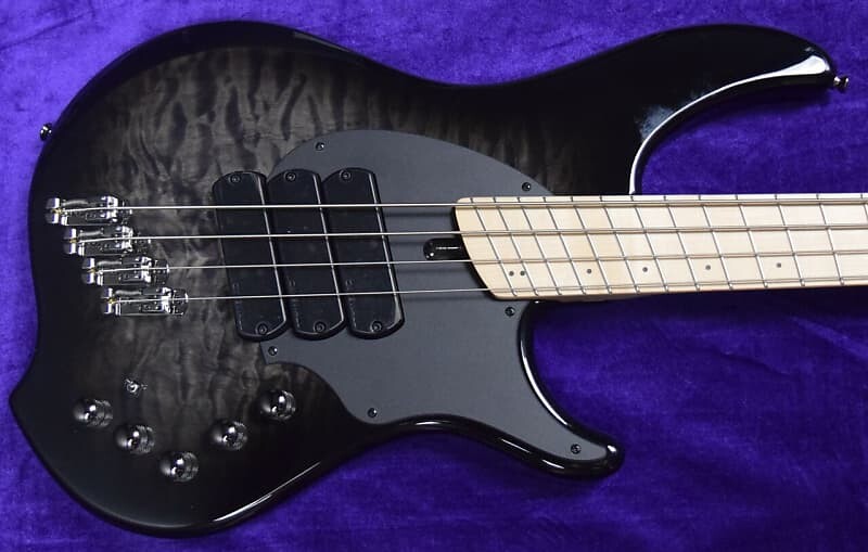 

Басс гитара Dingwall Combustion 4-String