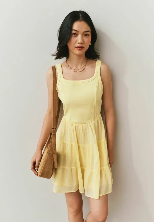 Платье мини Next, Tall fit square neck mini tiered summer dress, пастельно-желтый