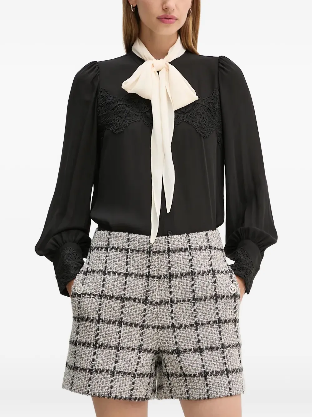 

Блузка с кружевными вставками Bruuns Bazaar, черный