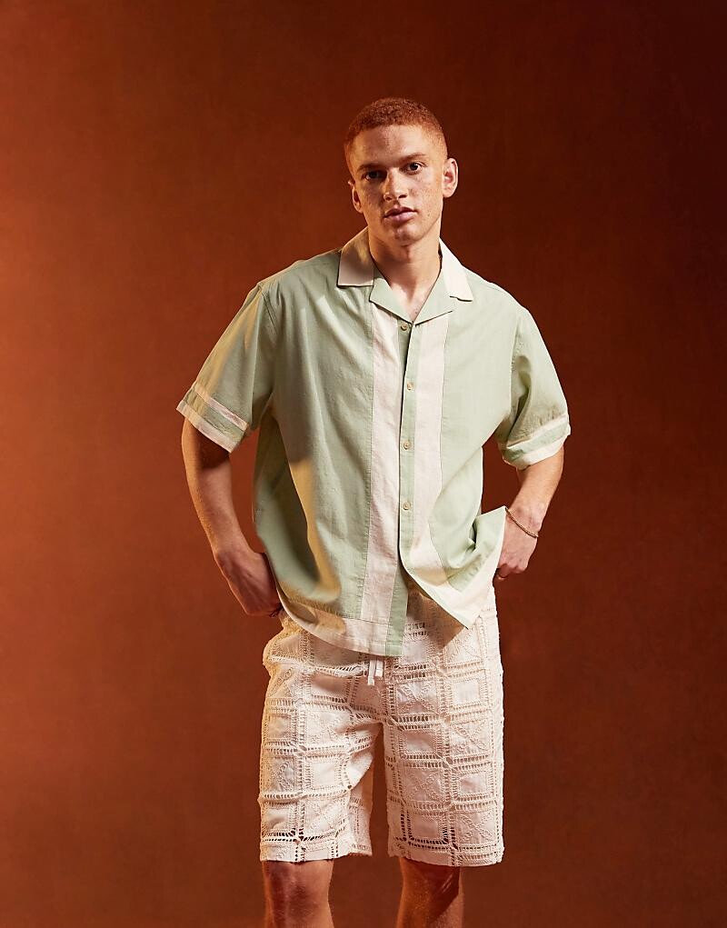 

ASOS DESIGN – Рубашка оверсайз серо-зеленого цвета с узором выкройки и шитья и воротником с лацканами