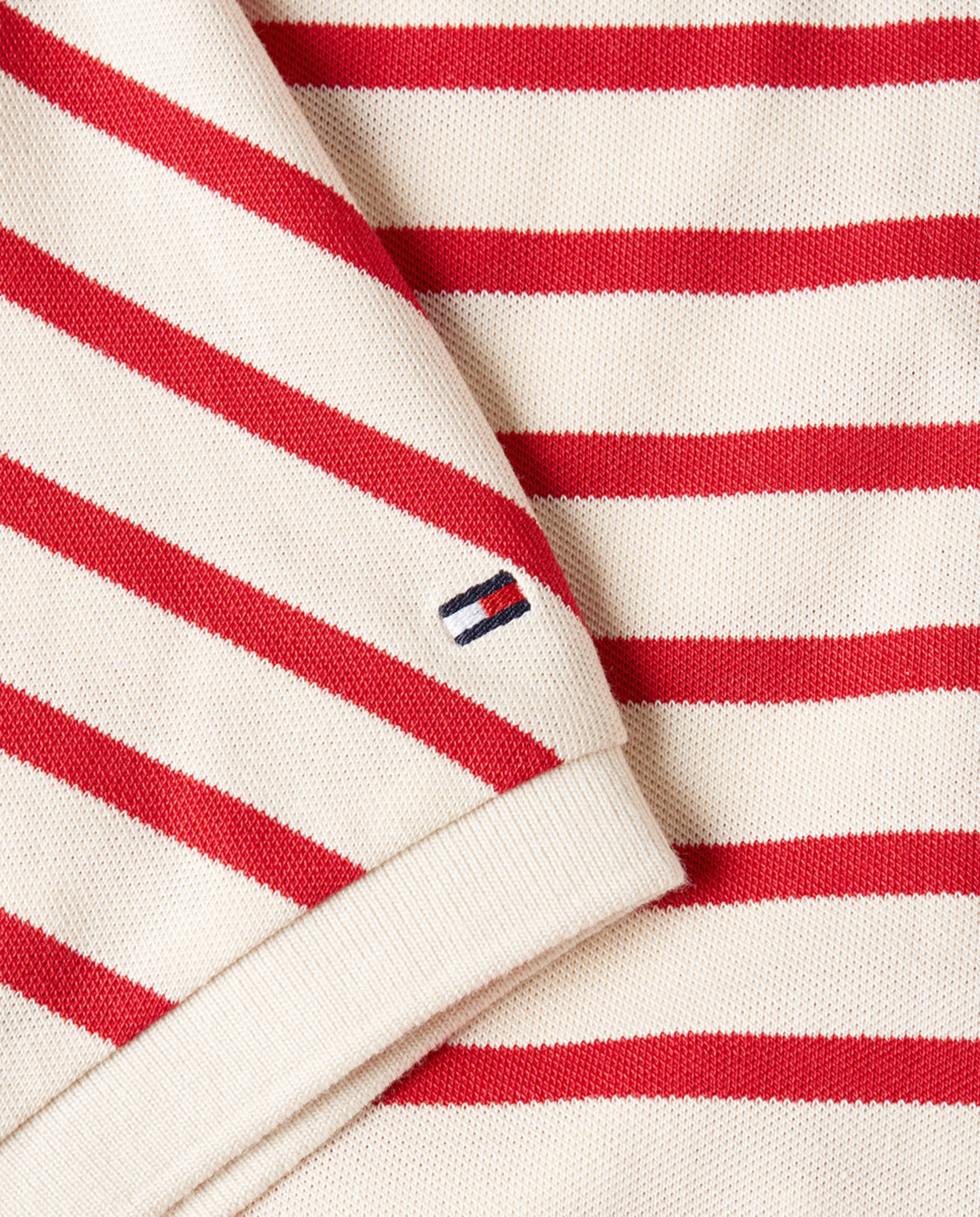 

Женская футболка Polo Relaxed с коротким рукавом Tommy Hilfiger, красный