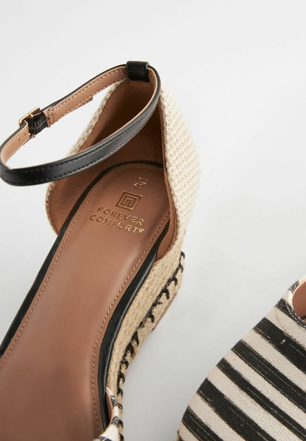 

Туфли FOREVER COMFORTCLOSED TOE Next, черный