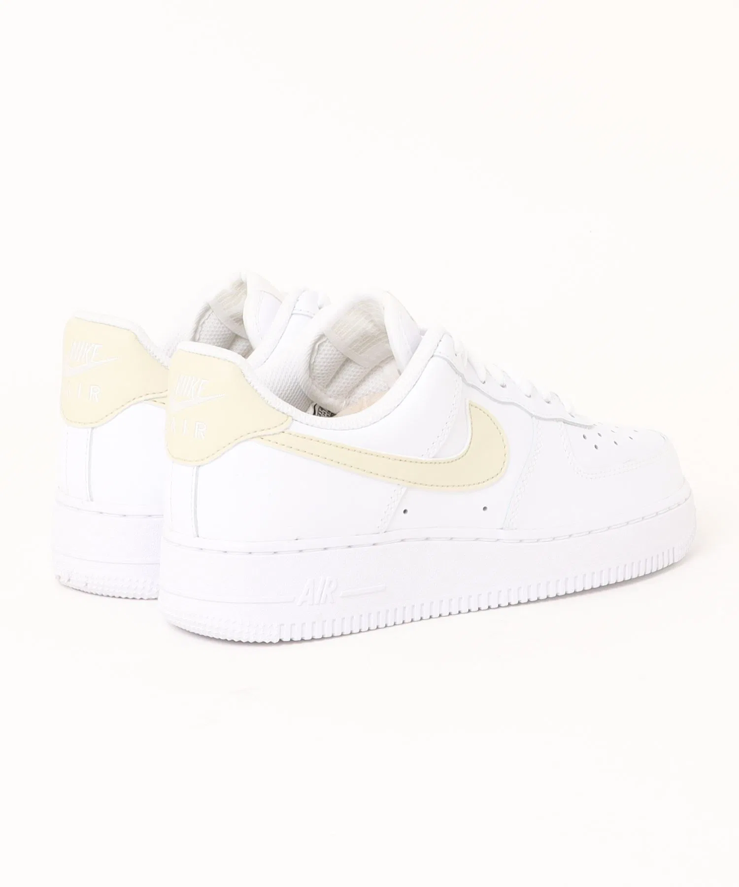 Мужские кроссовки NIKE AIR FORCE 1 из натуральной кожи белые — фото 3