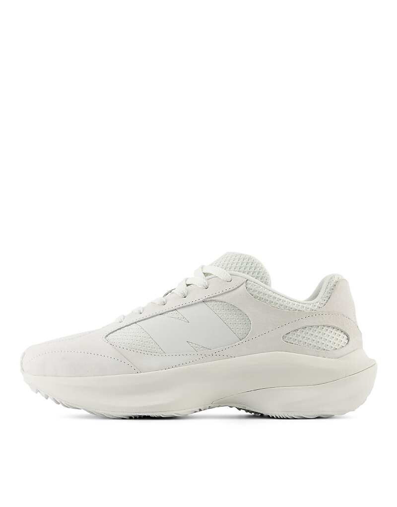 

Белоснежные кроссовки New Balance WRPD