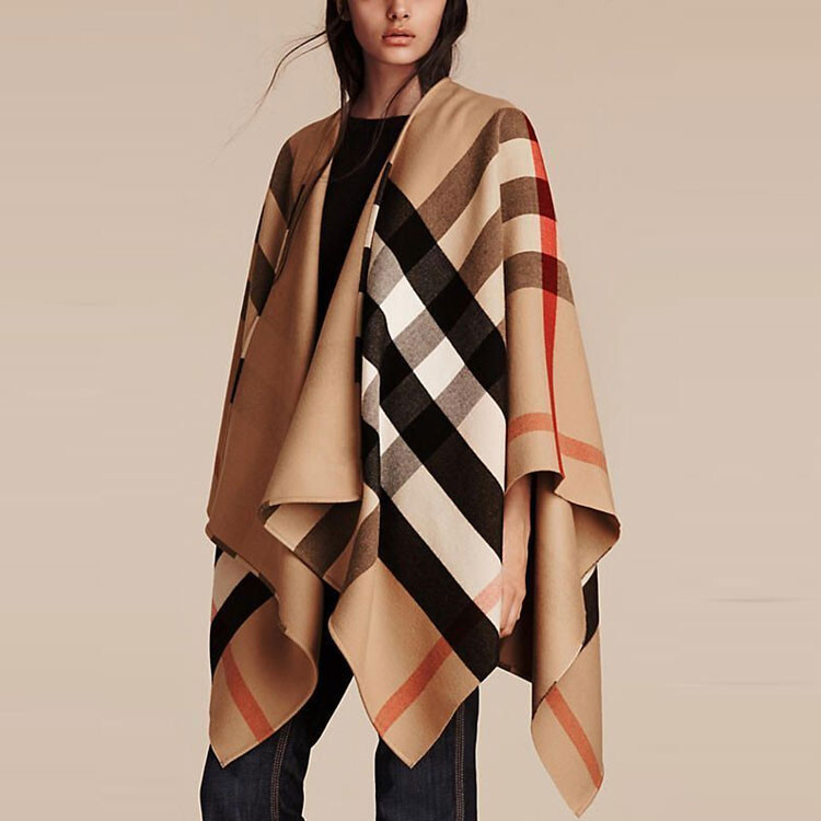 Пончо Burberry двустороннее, бежевый — фото 4