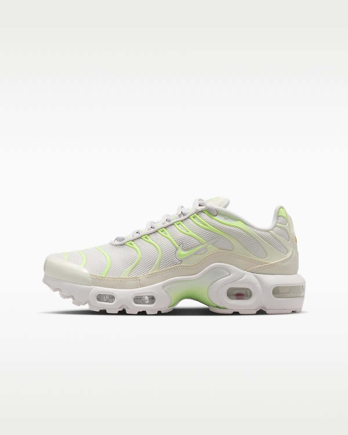Кроссовки Nike Air Max Plus для детей старшего возраста, Platinum Tint/Spruce Aura/Barely Volt
