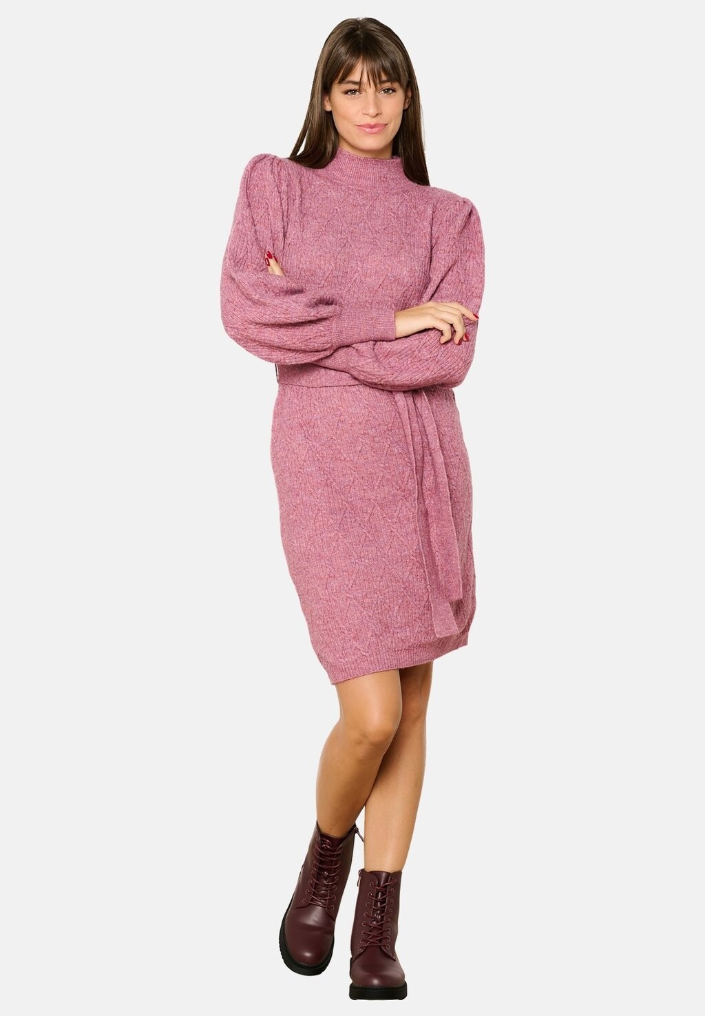 

Платье-джемпер CABLE KNIT WITH RIBBON LolaLiza, фиолетовый