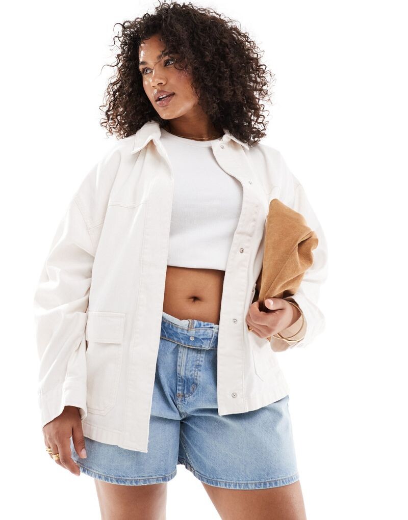 

Куртка-рубашка из хлопкового твила цвета экрю с карманами ASOS DESIGN Curve