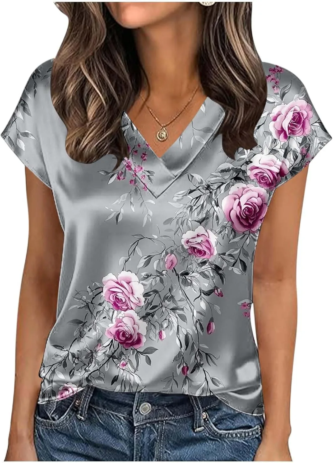 

Женская блузка из шелкового сатина с цветочным принтом и V-образным вырезом