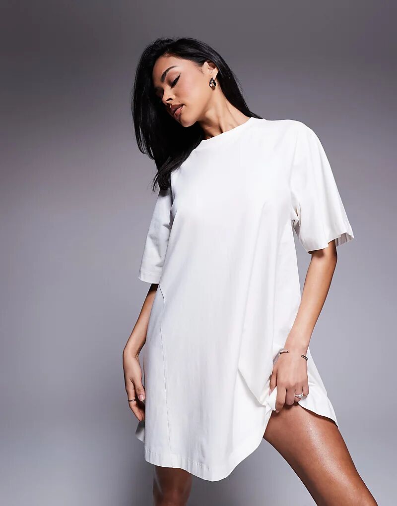 

Футболка-мини-платье ASOS DESIGN кремового цвета