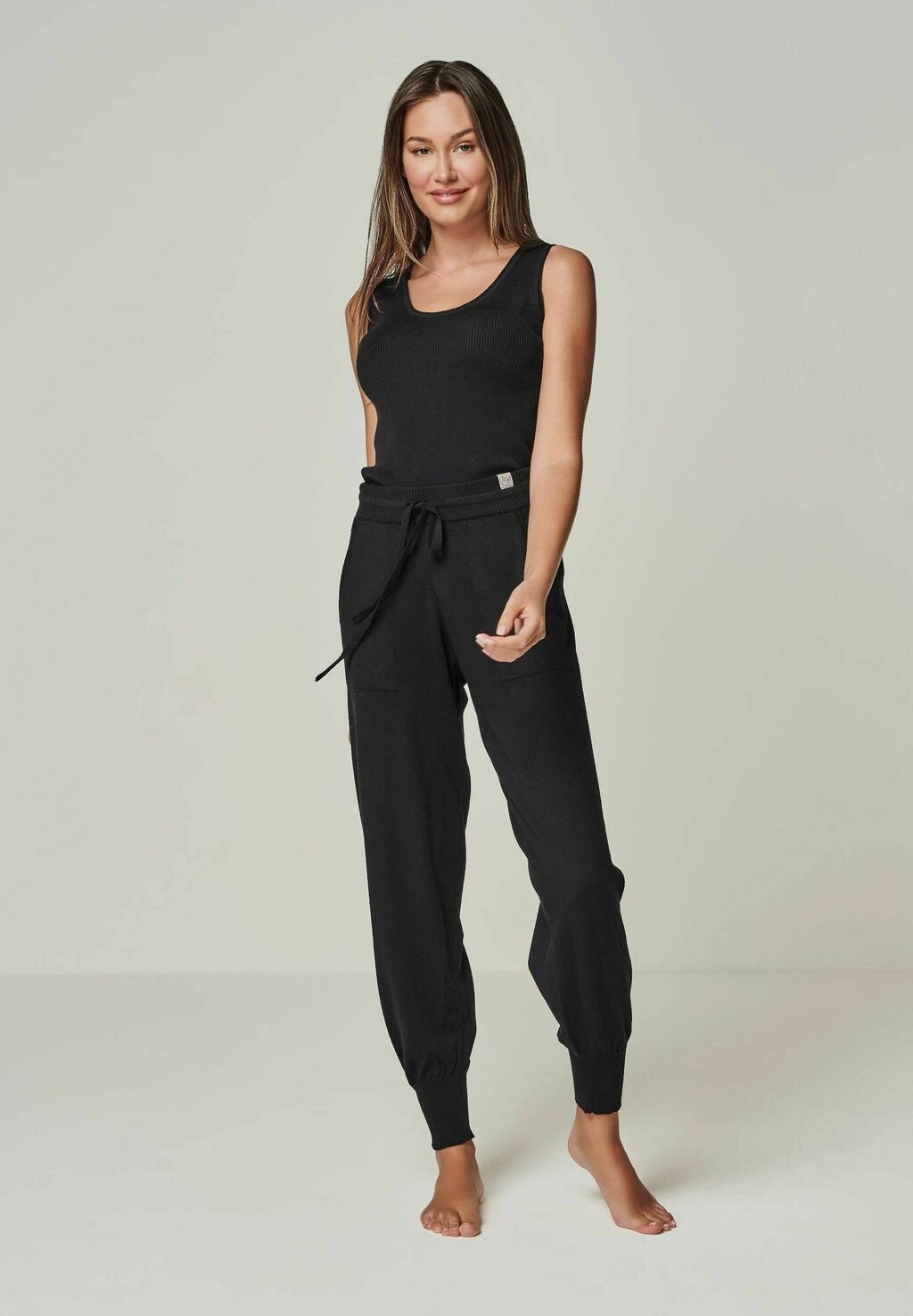 

Комплект ночного белья MERINO STRICK LOUNGEWEAR SET 3 TEILIG YOU LOOK PERFECT, черный