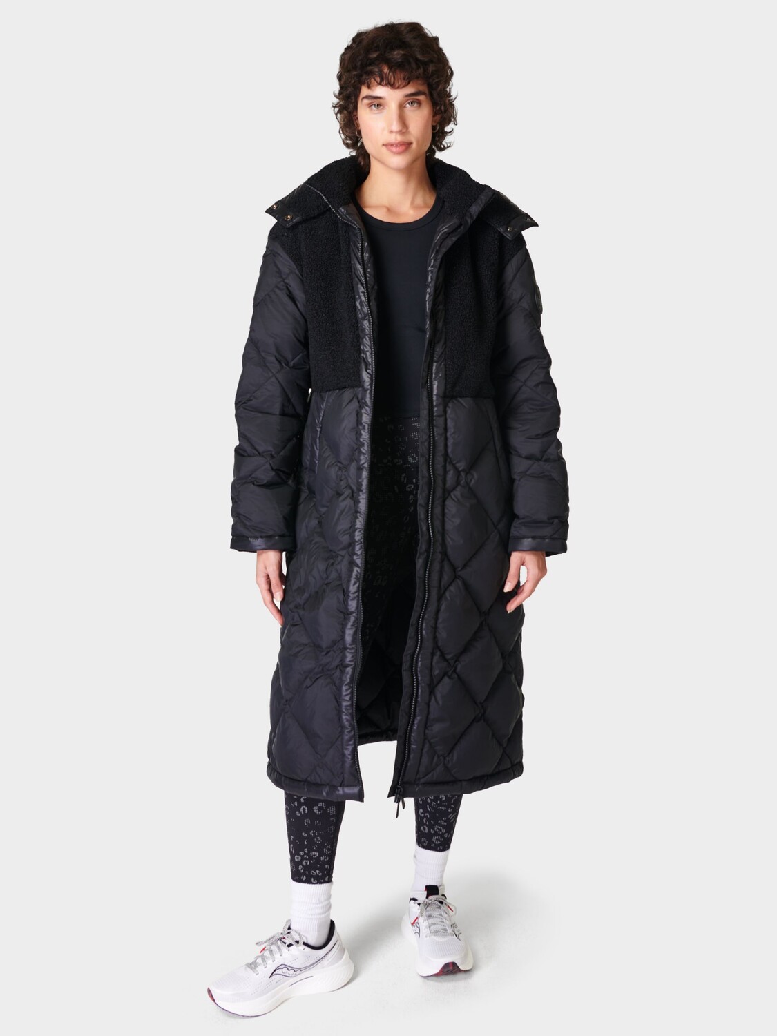 

Перейти к длинному пальто Sweaty Betty, черный