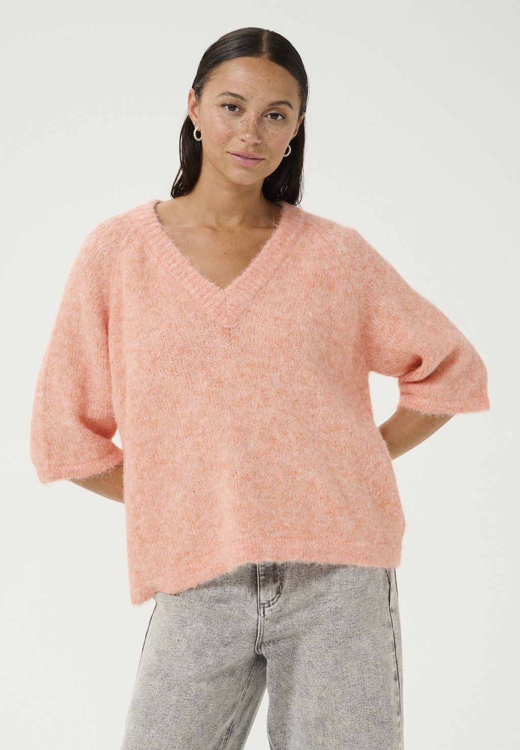 

Джемпер EMILIE V-NECK Kaffe, оранжевый