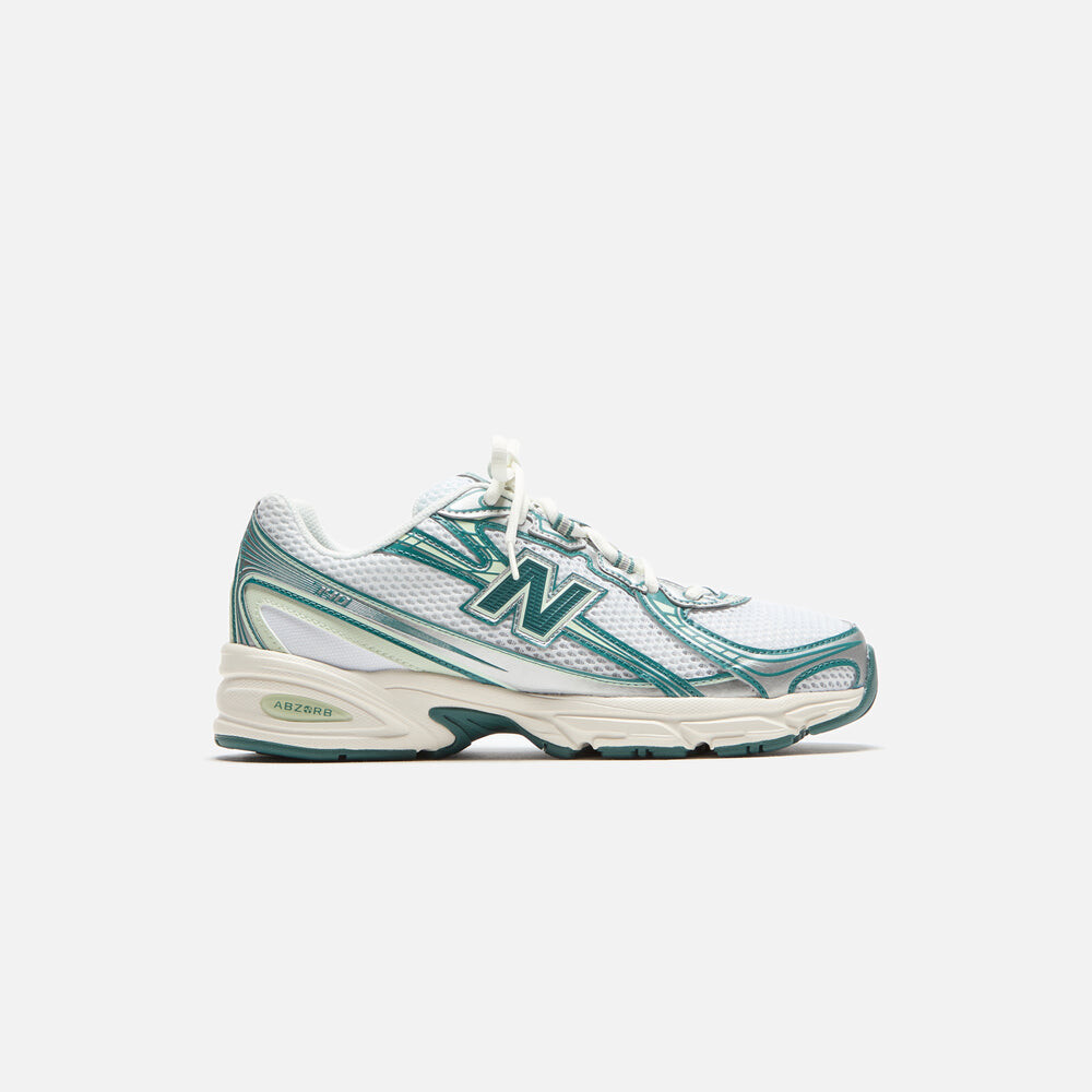 

Кроссовки New Balance 740, цвет White/Marsh Green/Sea Salt