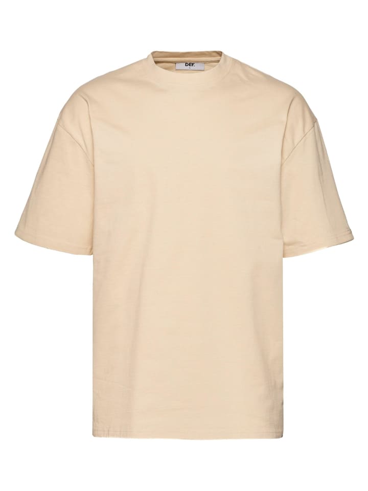 

Футболка DEF