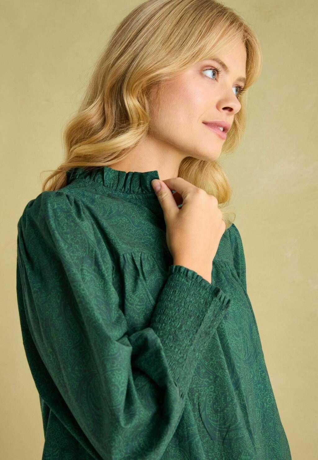 

Блуза REGULAR FIT MARIELLA FRILL NECK Tom Joule, зеленый