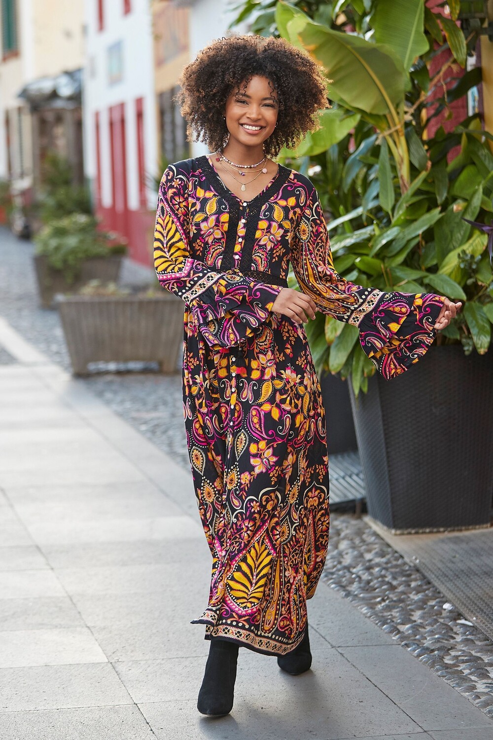 

Платье-Макси в стиле бохо с принтом и застежкой на пуговицы Joe Browns, черный