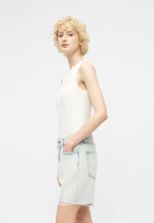Джинсовые шорты Gap, Light Blue Denim — фото 4