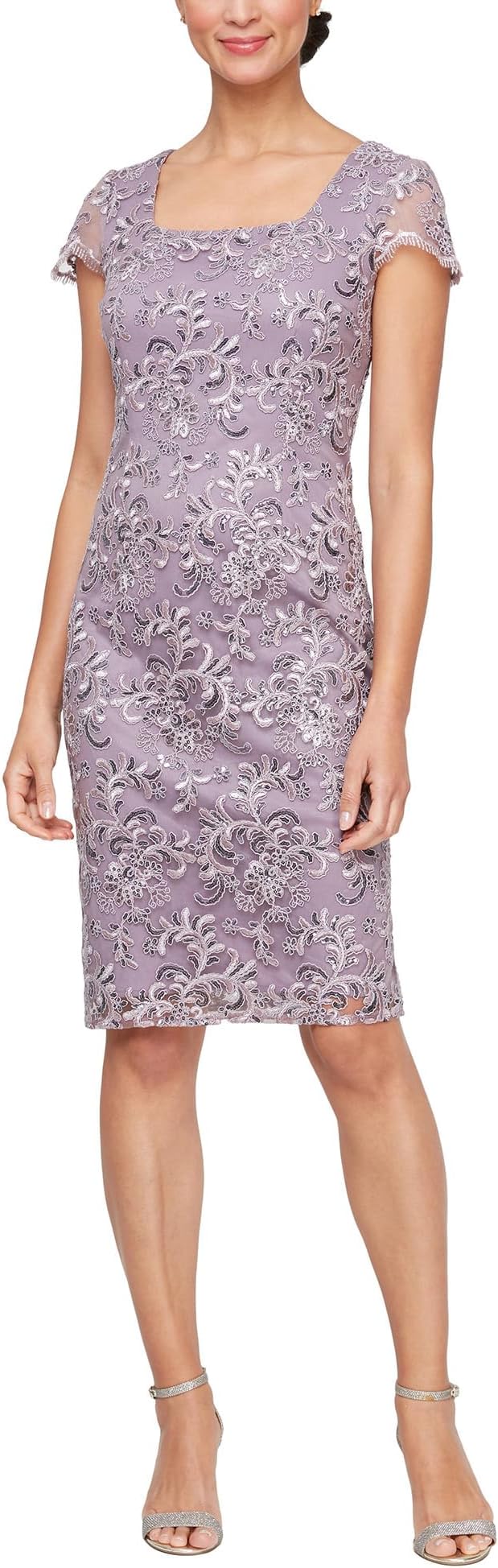 

Платье Alex Evenings Embroidered Sheath Dress with Cap Sleeves and Square Neckline, цвет Wisteria