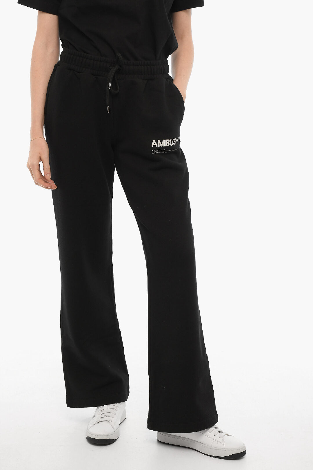 

Спортивные штаны Ambush Solid Color с напечатанным логотипом, черный