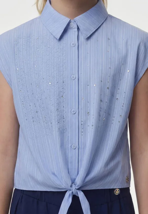 Блуза Guess Knot shirt button down, светло-голубая — фото 4