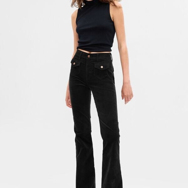 

Брюки flare-fit из вельвета Gap, черный