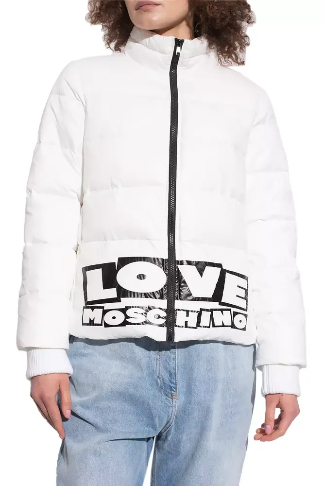 

Шикарный белый нейлоновый пуховик с ярким принтом логотипа LOVE MOSCHINO