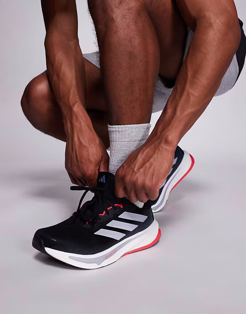 Кроссовки Adidas Running Supernova Rise 2 черного, серого и красного цвета Adidas Performance