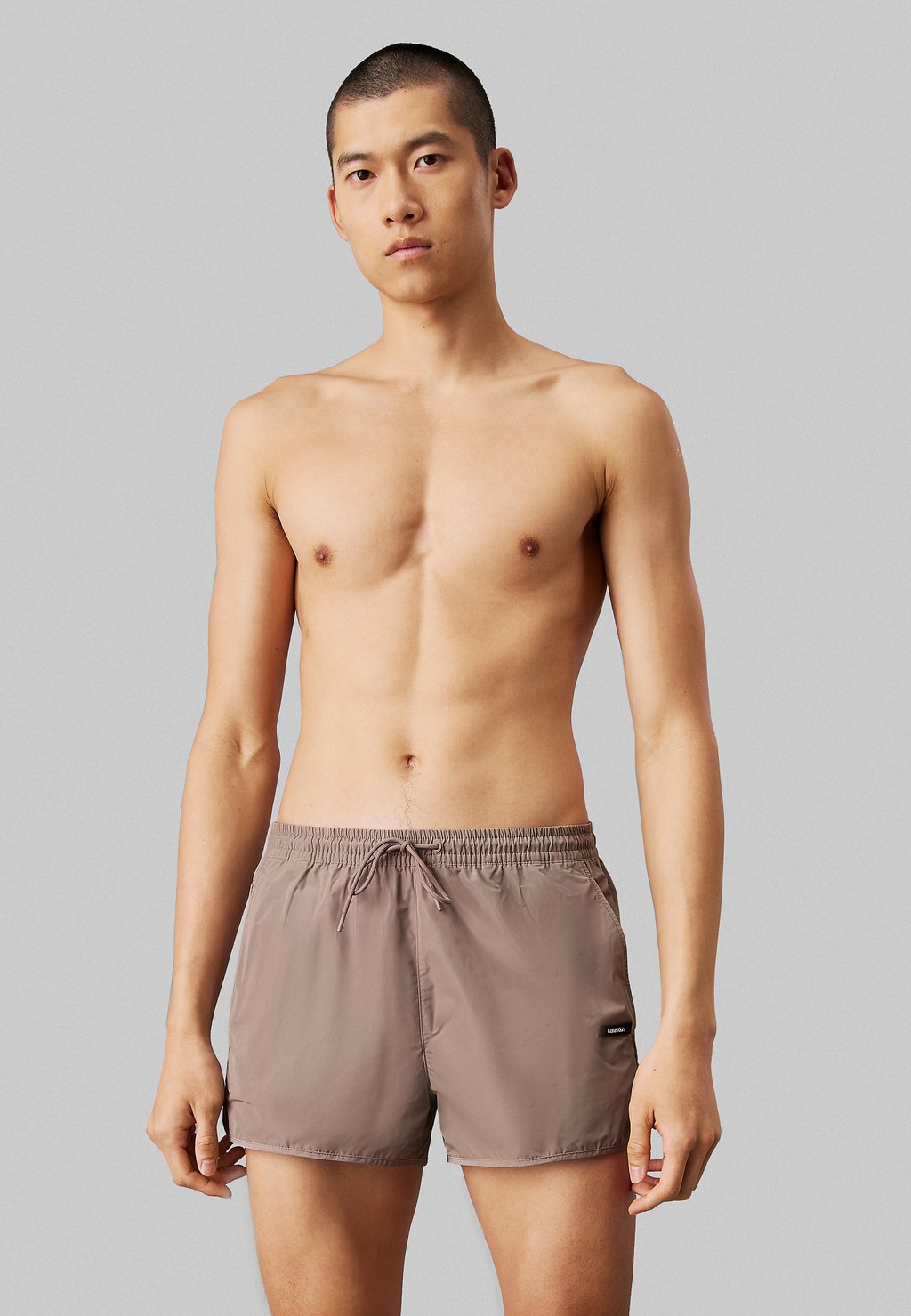 

Пляжные шорты RUNNER ESSENTIALS Calvin Klein Swimwear, светло-коричневый