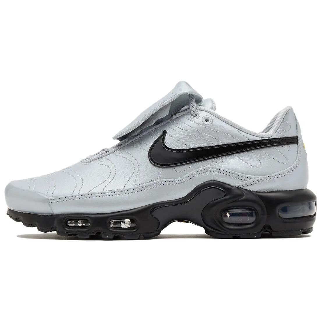 Кроссовки Nike Air Max Plus TNPO "Wolf Grey", черный