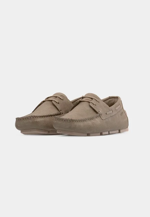 Водительские лодочные туфли Calvin Klein, Desert Taupe — фото 3