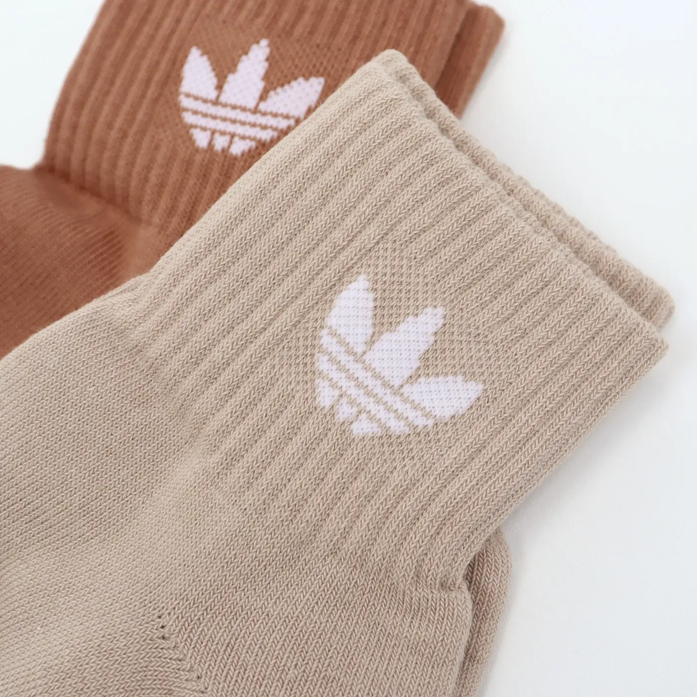 Носки до середины икры Унисекс Adidas Originals, 3 пары (Тёмно-коричневый+Бежевый+Белый) — фото 3