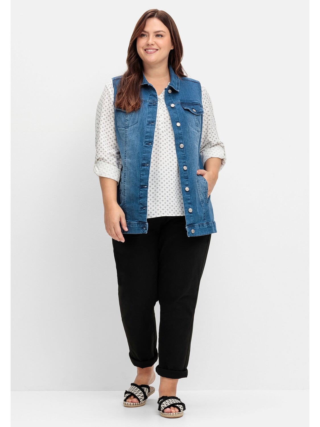 

Утепленный жилет sheego Jeans, цвет blue Denim