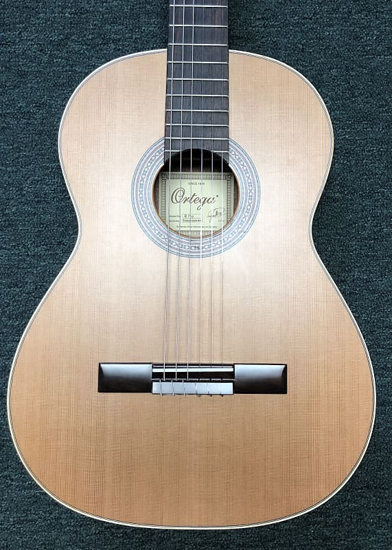 

Акустическая гитара Ortega Traditional Series R190 Classical Guitar Natural Satin