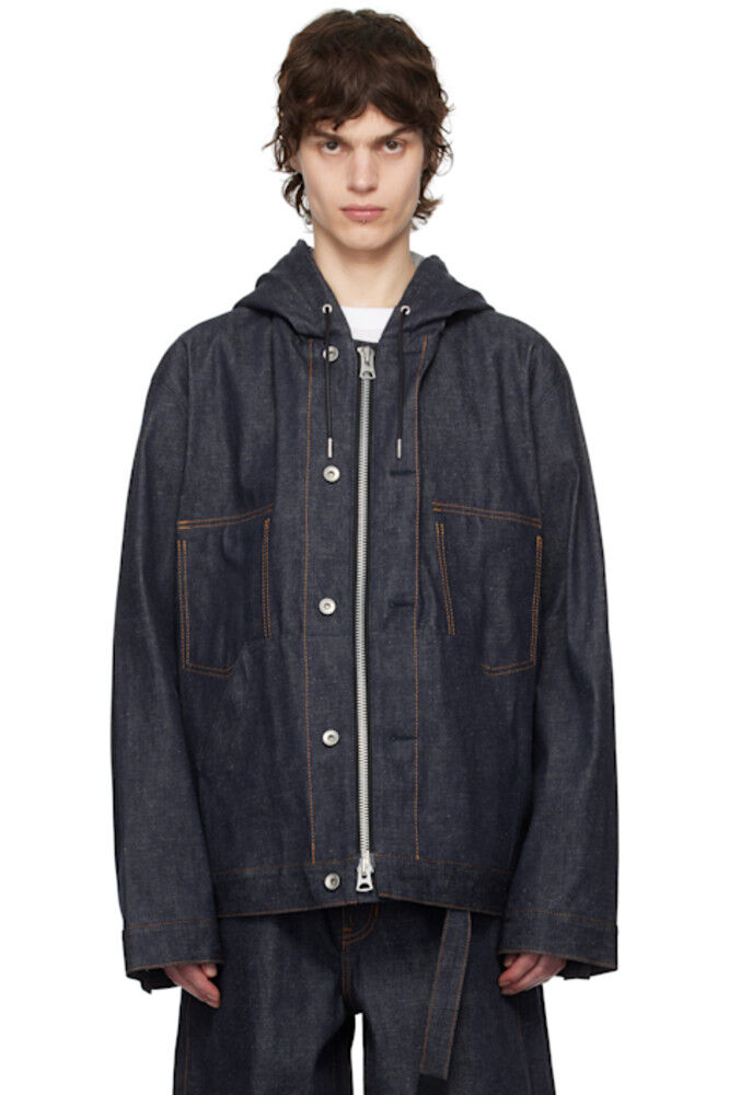

Джинсовая куртка с капюшоном цвета индиго sacai