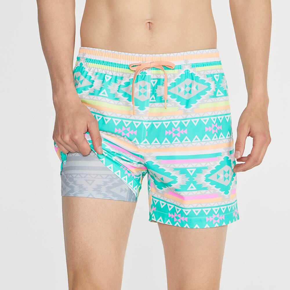 

Мужские плавки Chubbies 5,5 дюйма, цвет Floral Reefs