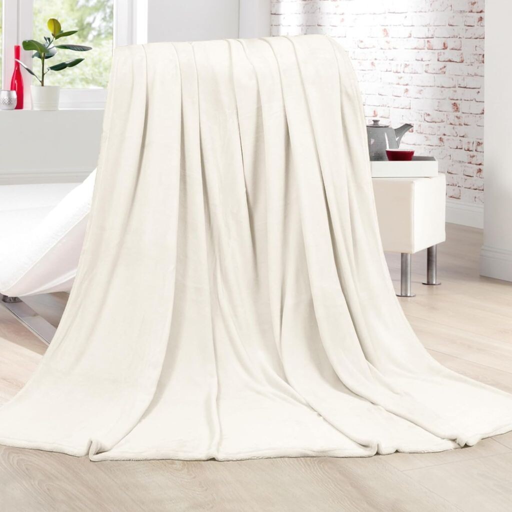 

Мягкий плед Cashmere Touch 200х220см (Off White) Пушистый плед на диван, диван и кровать, покрывало - накидка на диван Bestlivings, белый