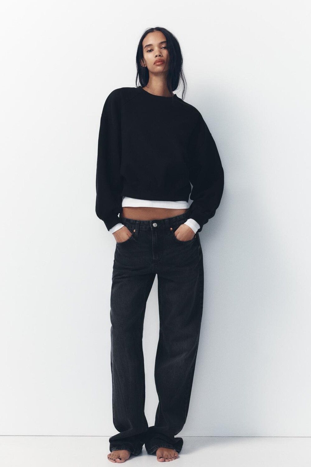 

Широкие джинсы со средней талией ZARA, черный